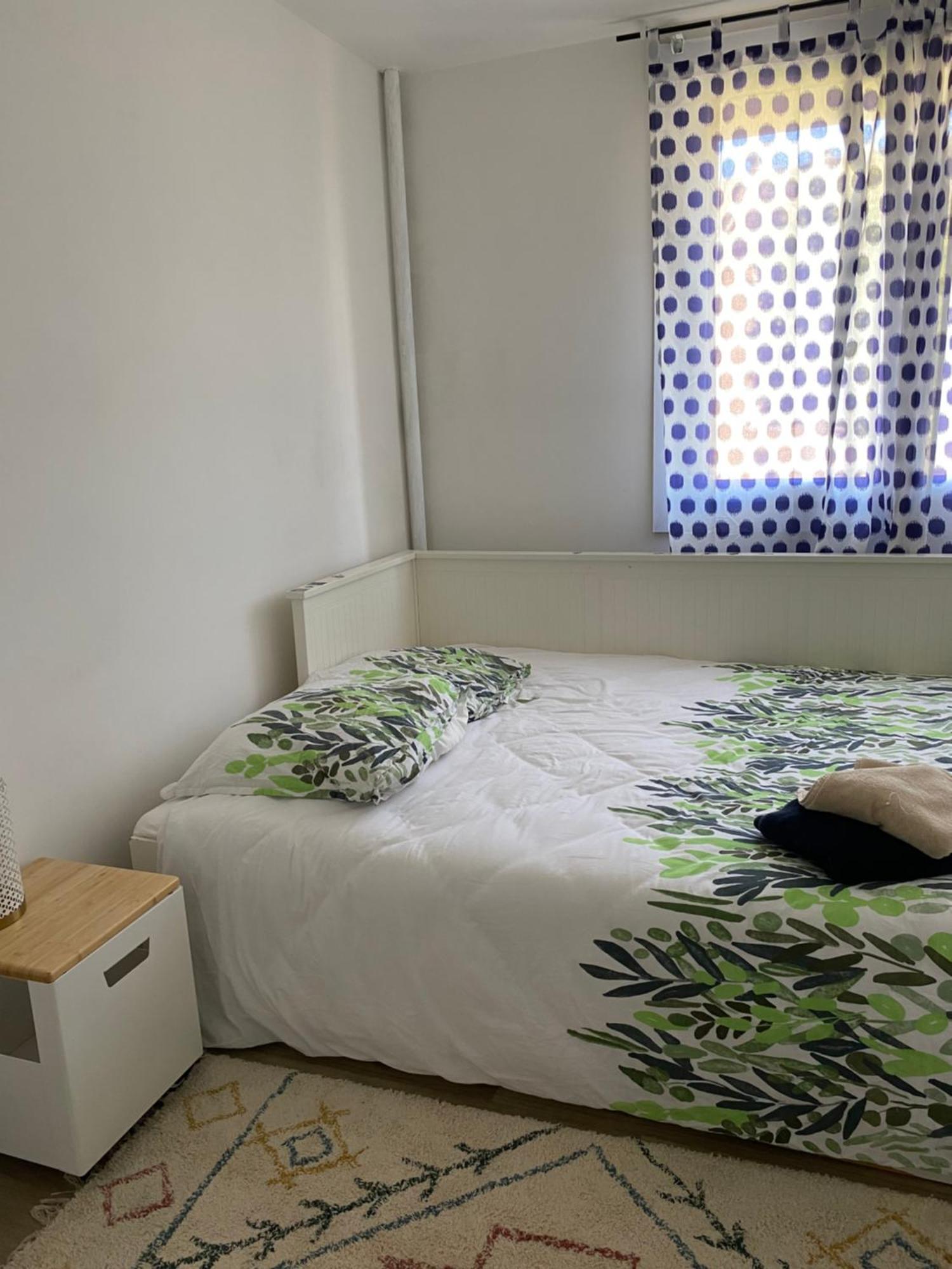 Bel Appartement Spacieux ,Convivial De 3 Chambres Avec Parking Prive Secure Caen Exterior foto