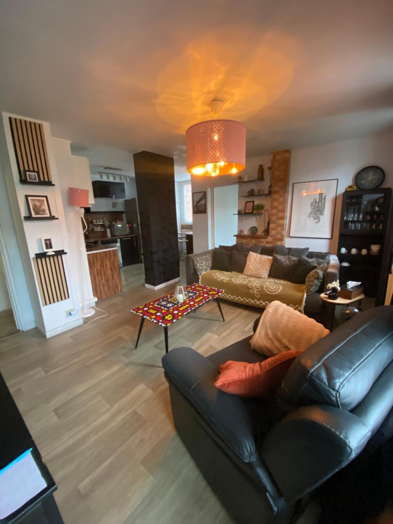 Bel Appartement Spacieux ,Convivial De 3 Chambres Avec Parking Prive Secure Caen Exterior foto